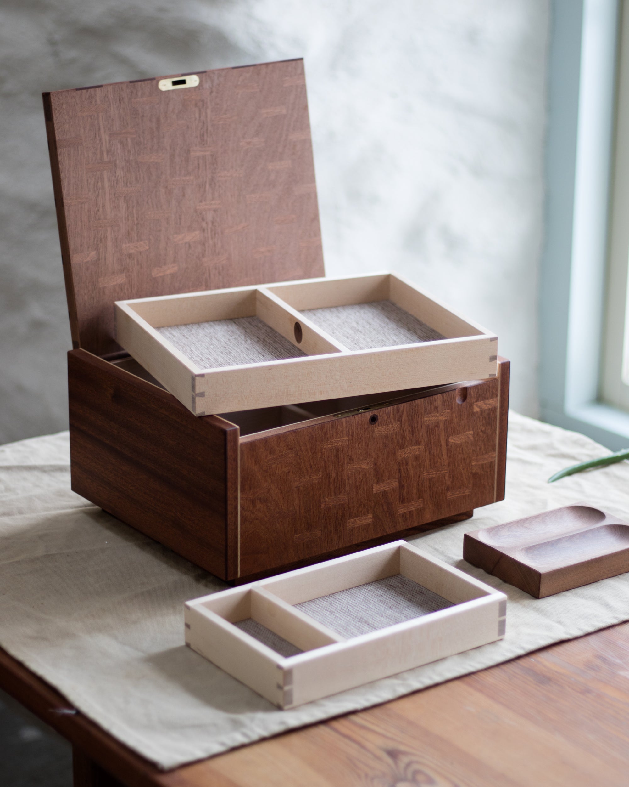 Mahogany and birch jewellery box