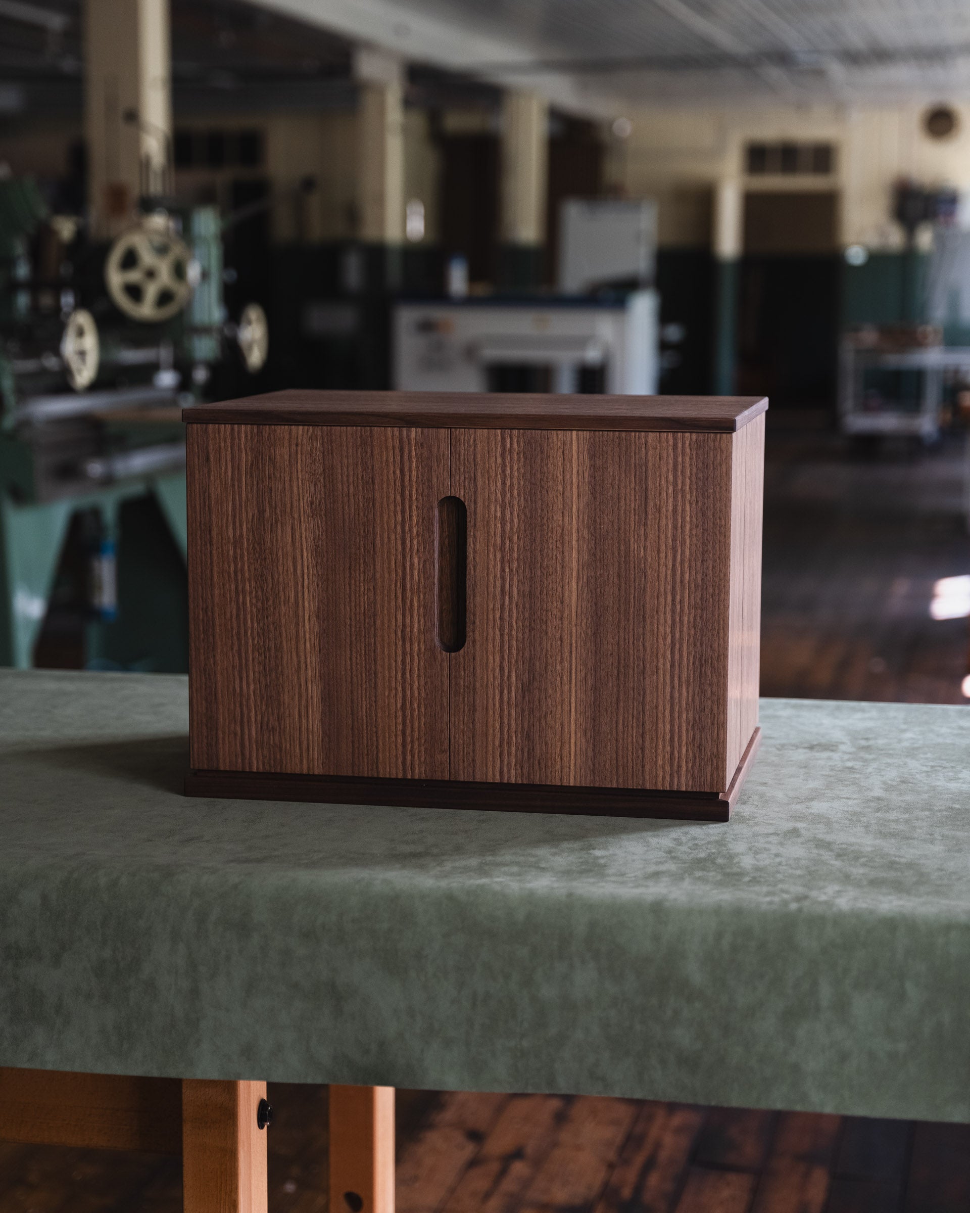 Fold Jewelry Chest