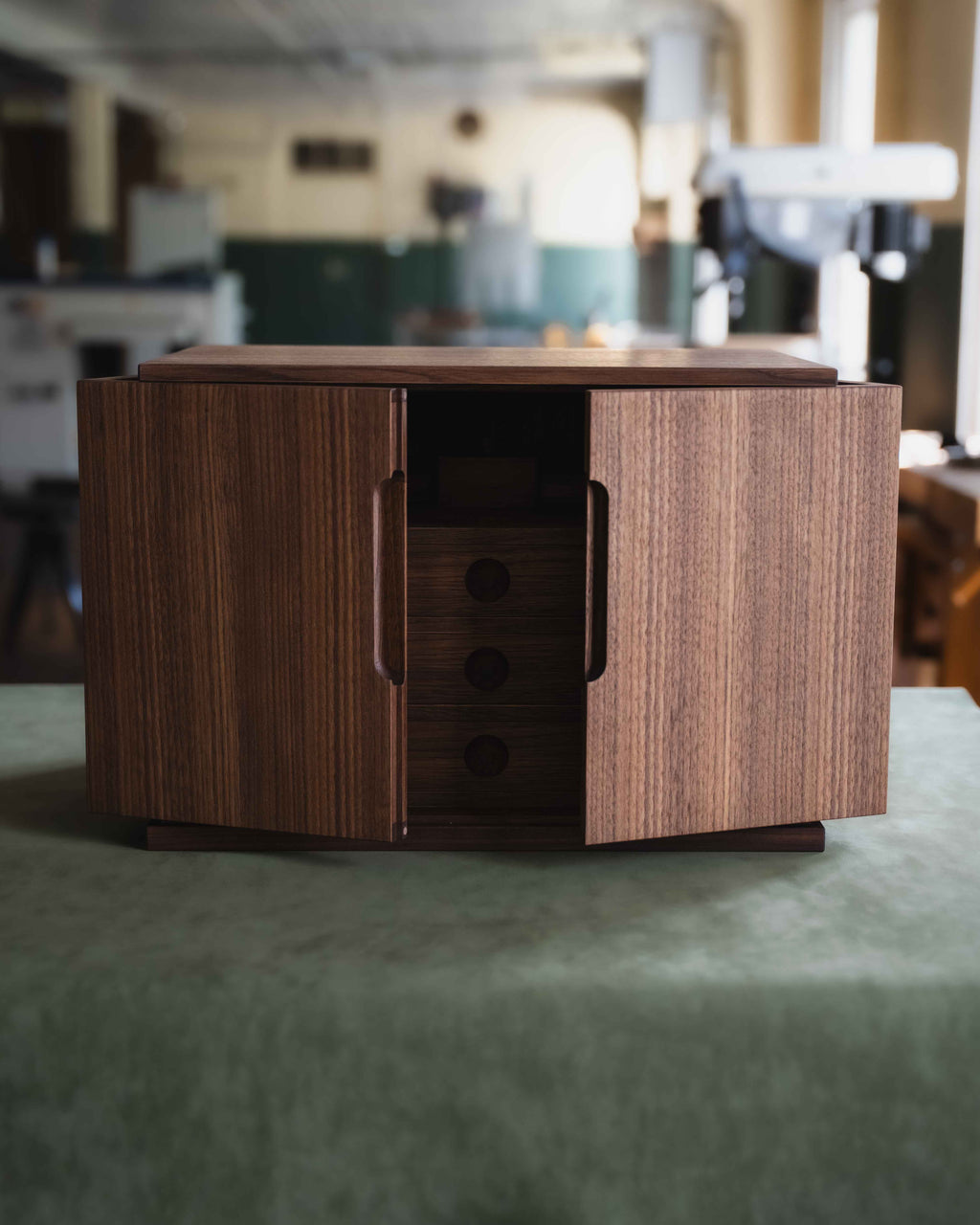 Fold Jewelry Chest