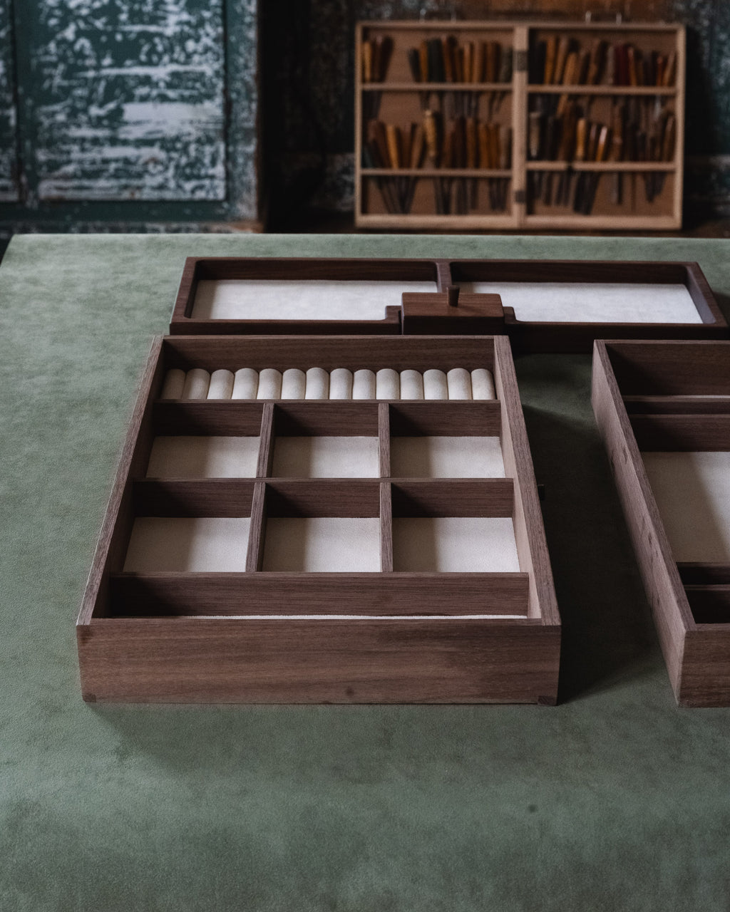 Fold Jewelry Chest